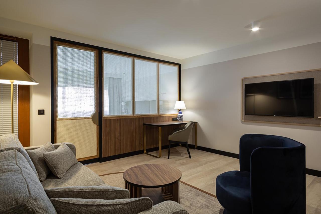 兹卓尤瓦沙滩酒店 科沃布热格 外观 照片 A suite at the hotel