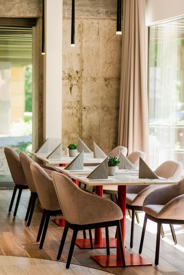 兹卓尤瓦沙滩酒店 科沃布热格 外观 照片 Restaurant interior